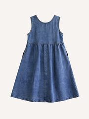 Plus-size denim dress with personality and comfort